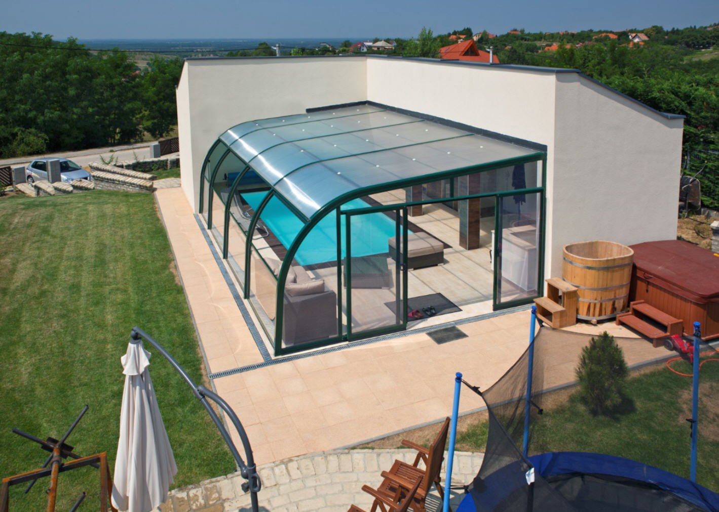 Galaxy-Fixed-End-On-Pool-Enclosure-03