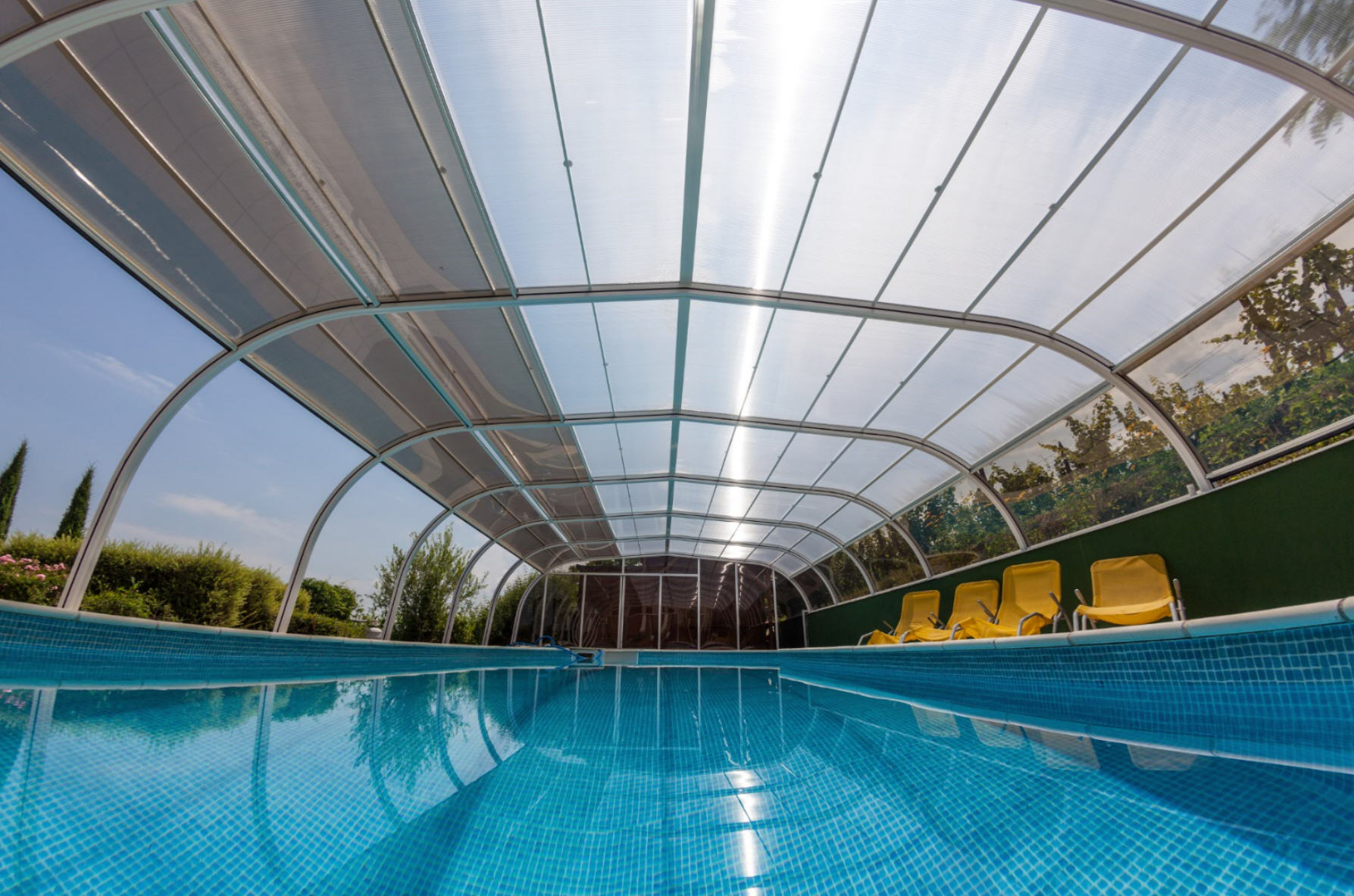 Galaxy-Freestanding-Fixed-Pool-Enclosure-05