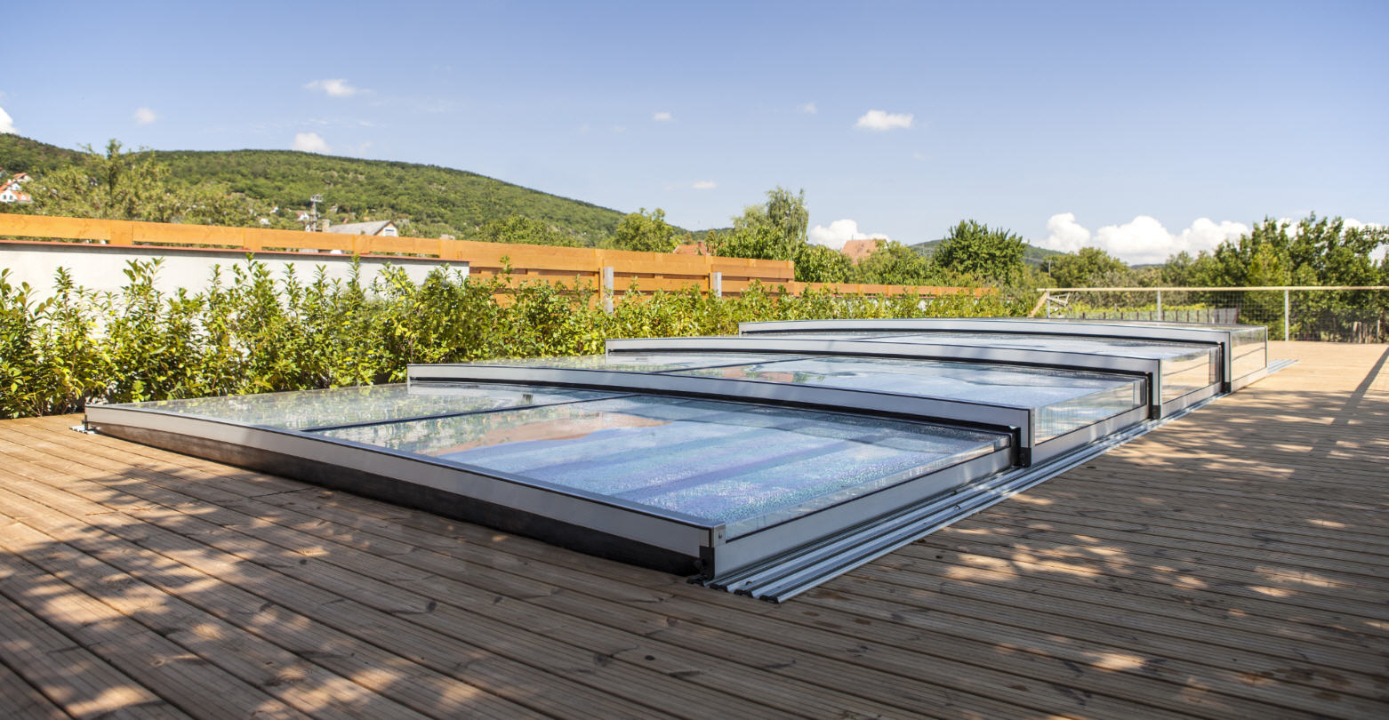 Low-Arched-Telescopic-Pool-Enclosure-Grey-by-Swimex-10